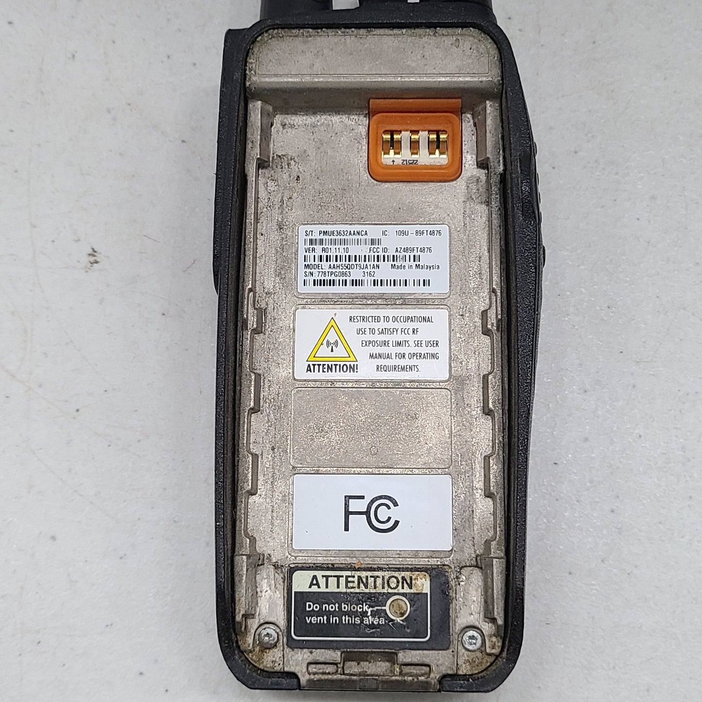 Motorola XPR 6100 Two Way Radio & Battery Parts Lot