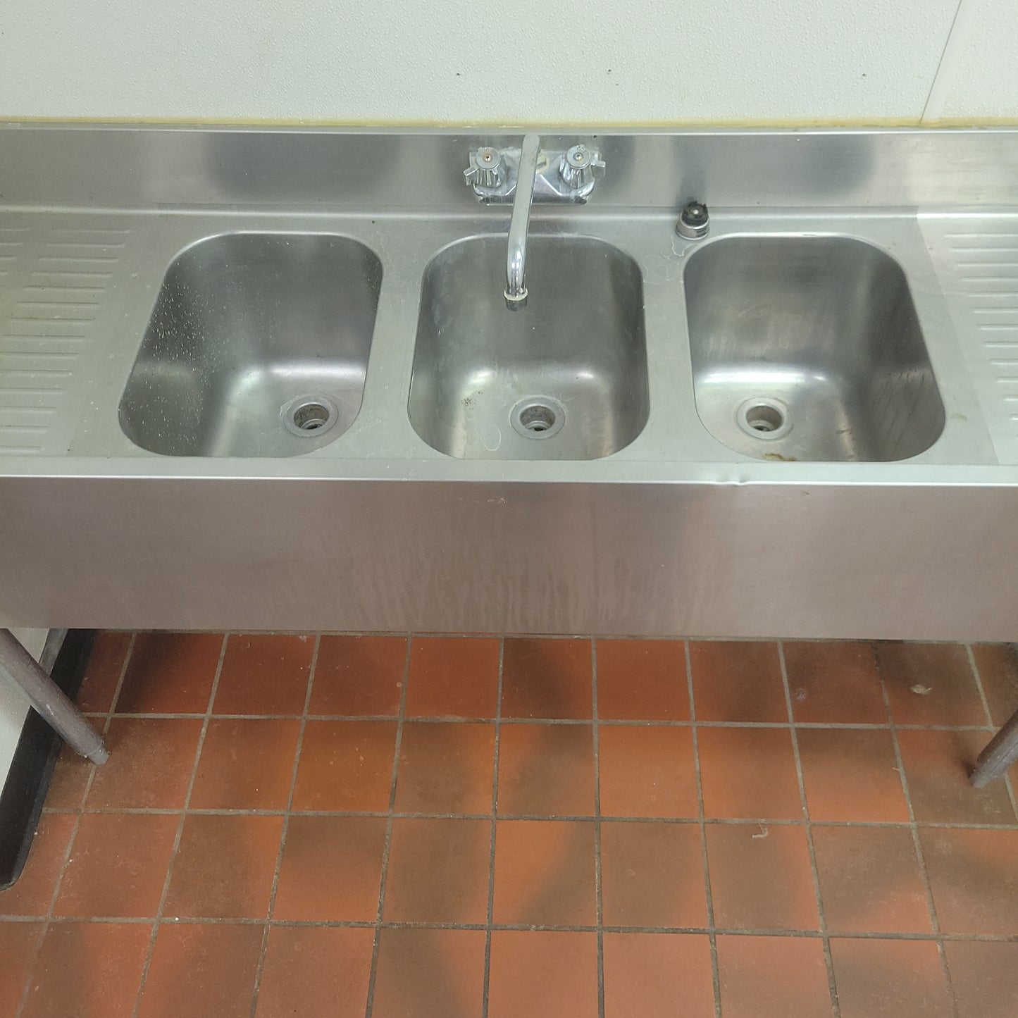 Small Three Tub Sink