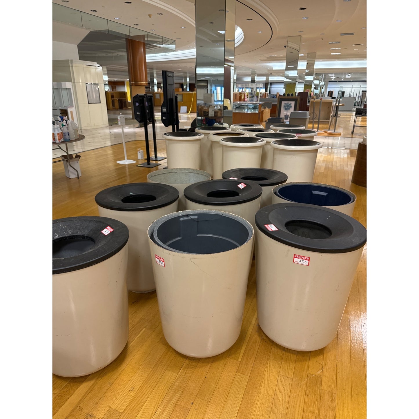 Commercial Fiberglass Trashcans