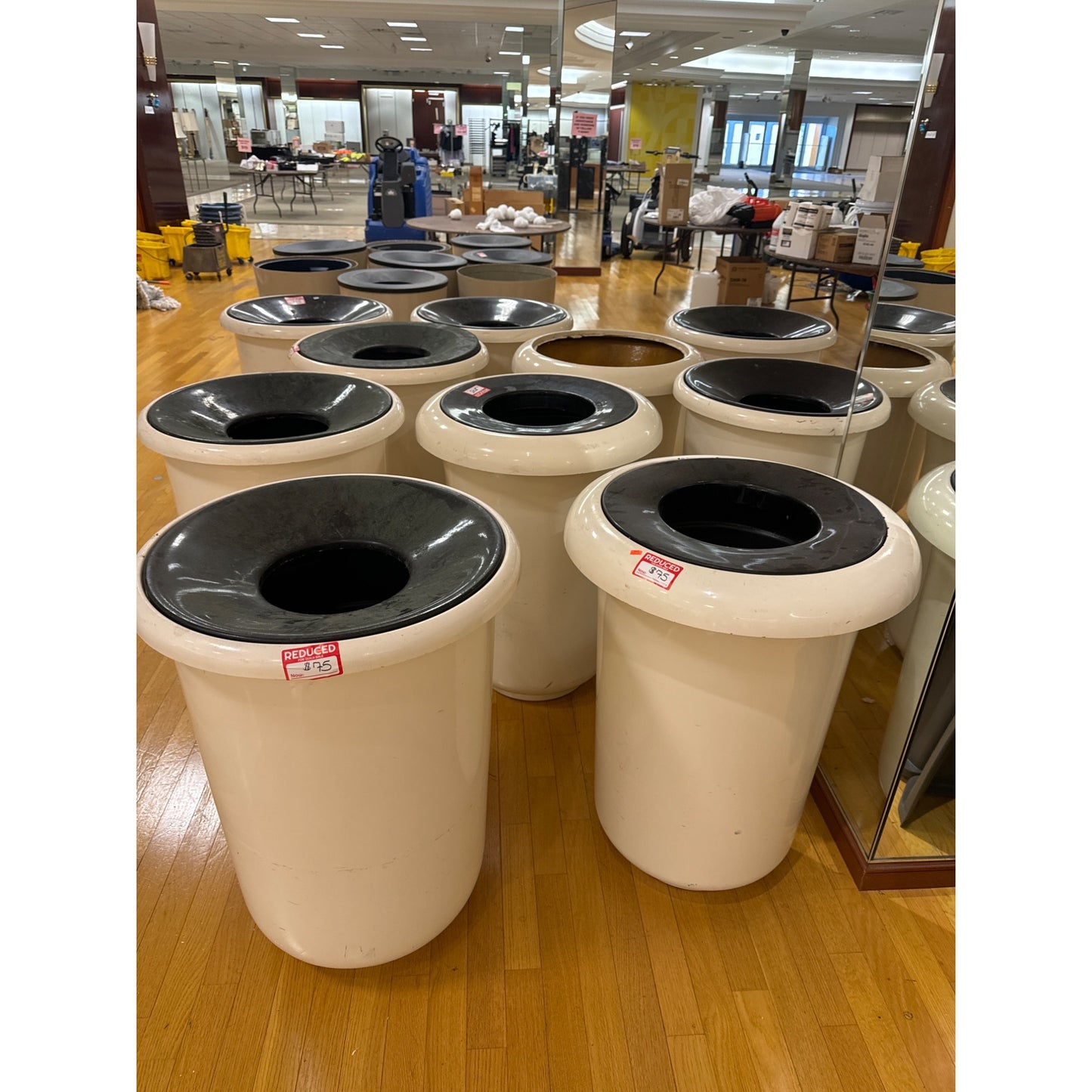 Commercial Fiberglass Trashcans