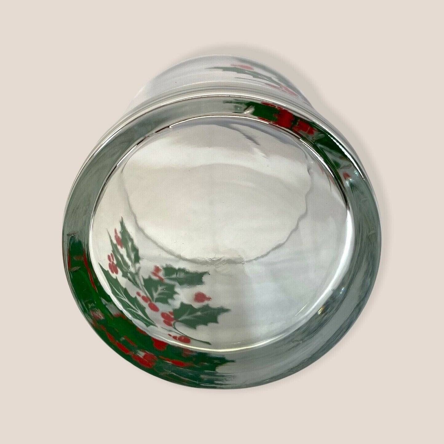 4 Holiday Holly Themed Christmas 8 oz Glass 1132