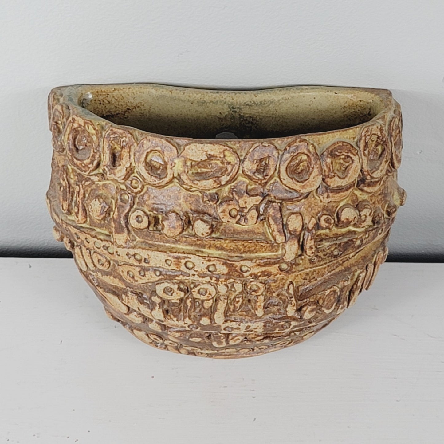 Bernard Rooke Signed MCM English Brutalist Style Wall Pocket Studio Pottery