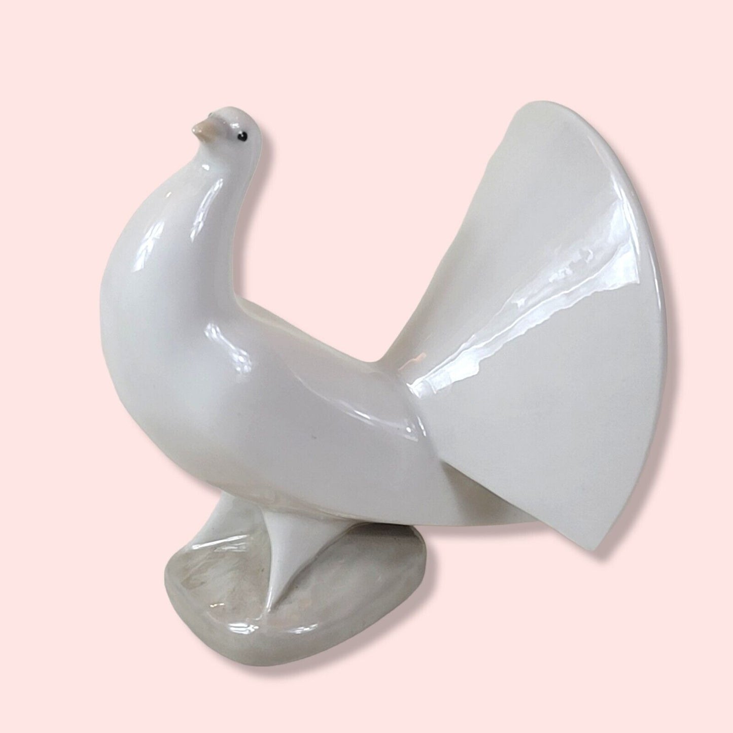 Nao Lladro Dove Bird Figurine Spain Porcelain Signed Art Ltd Ed Modern 1980s