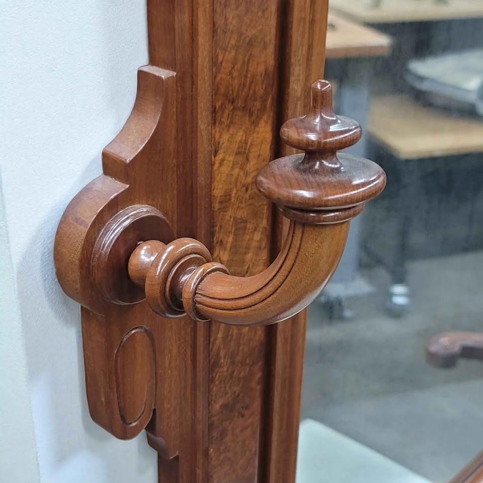 Stunning 1880's Victorian Eastlake-Style Walnut Hall Tree