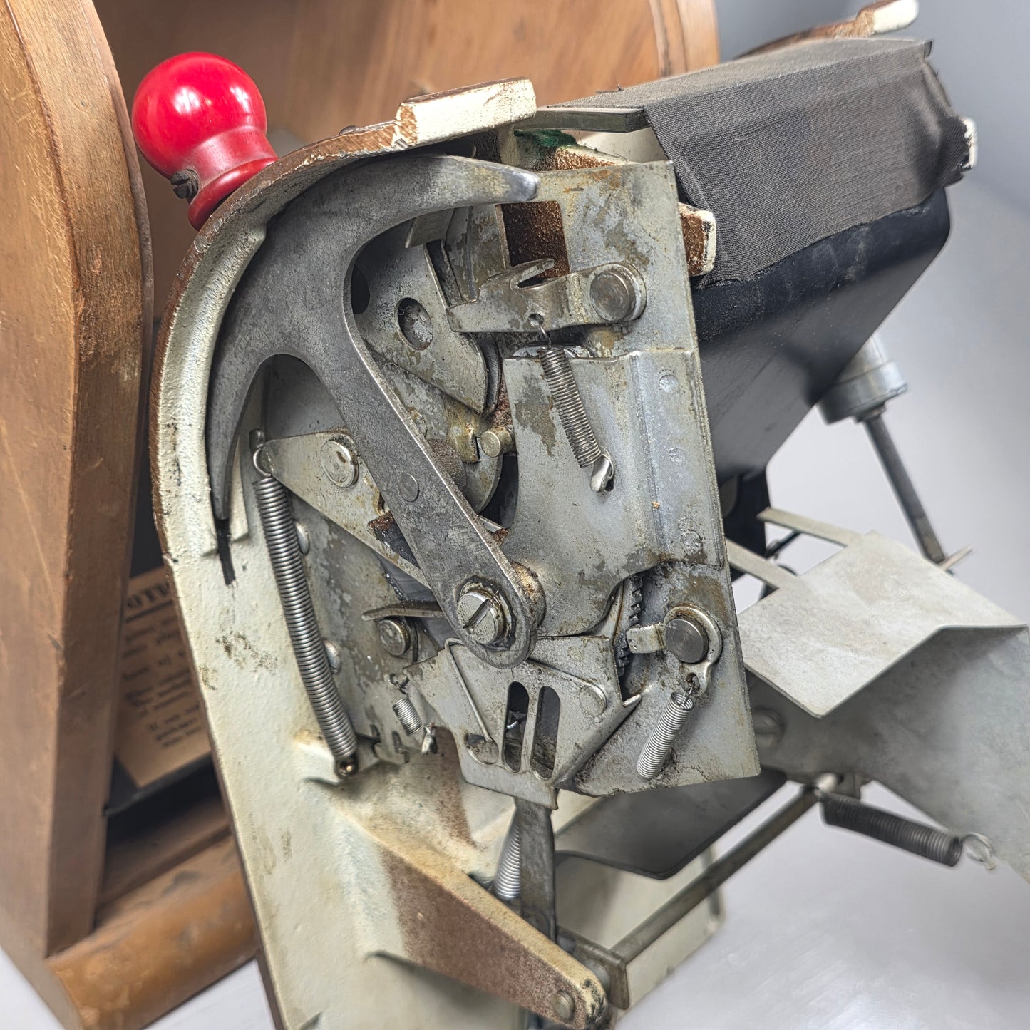 1941 Victor “Roll a Pack” 1¢ Wooden Cigarette Trade Stimulator