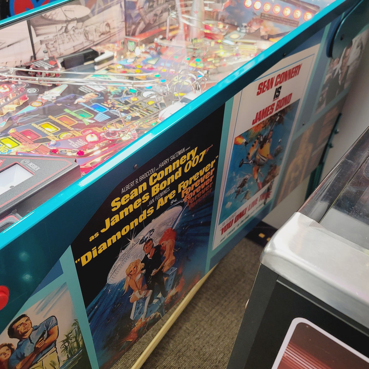 James Bond 007 Limited Edition Thunderball Stern Pinball Game