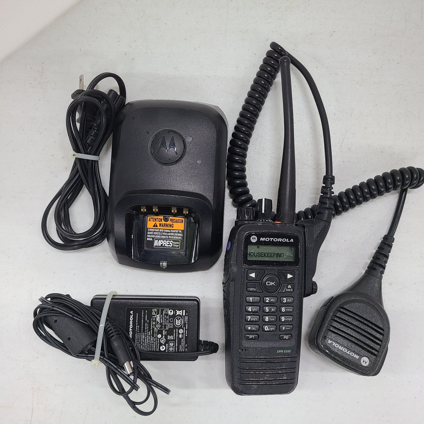 Motorola XPR 6650 Two Way Radio w/Mic & Charging Dock