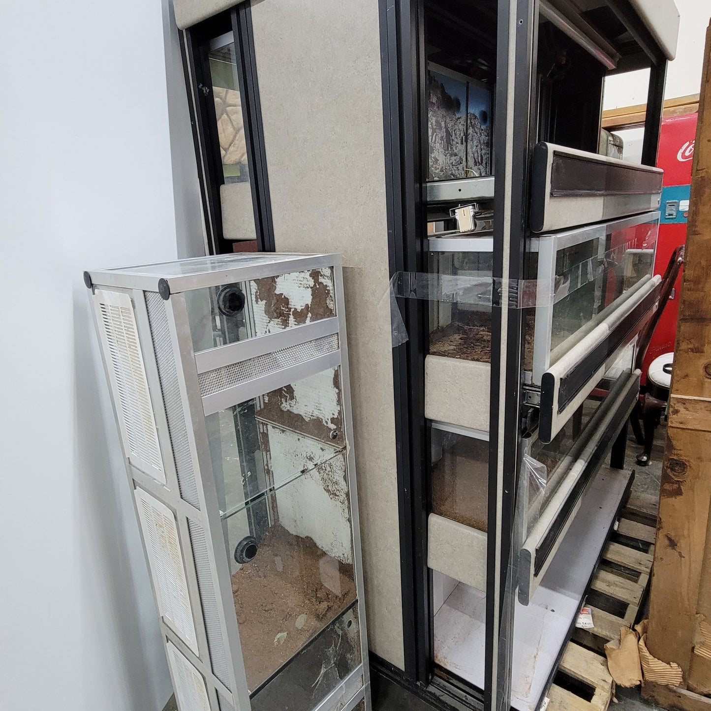 Commercial Reptile Terrarium Enclosure