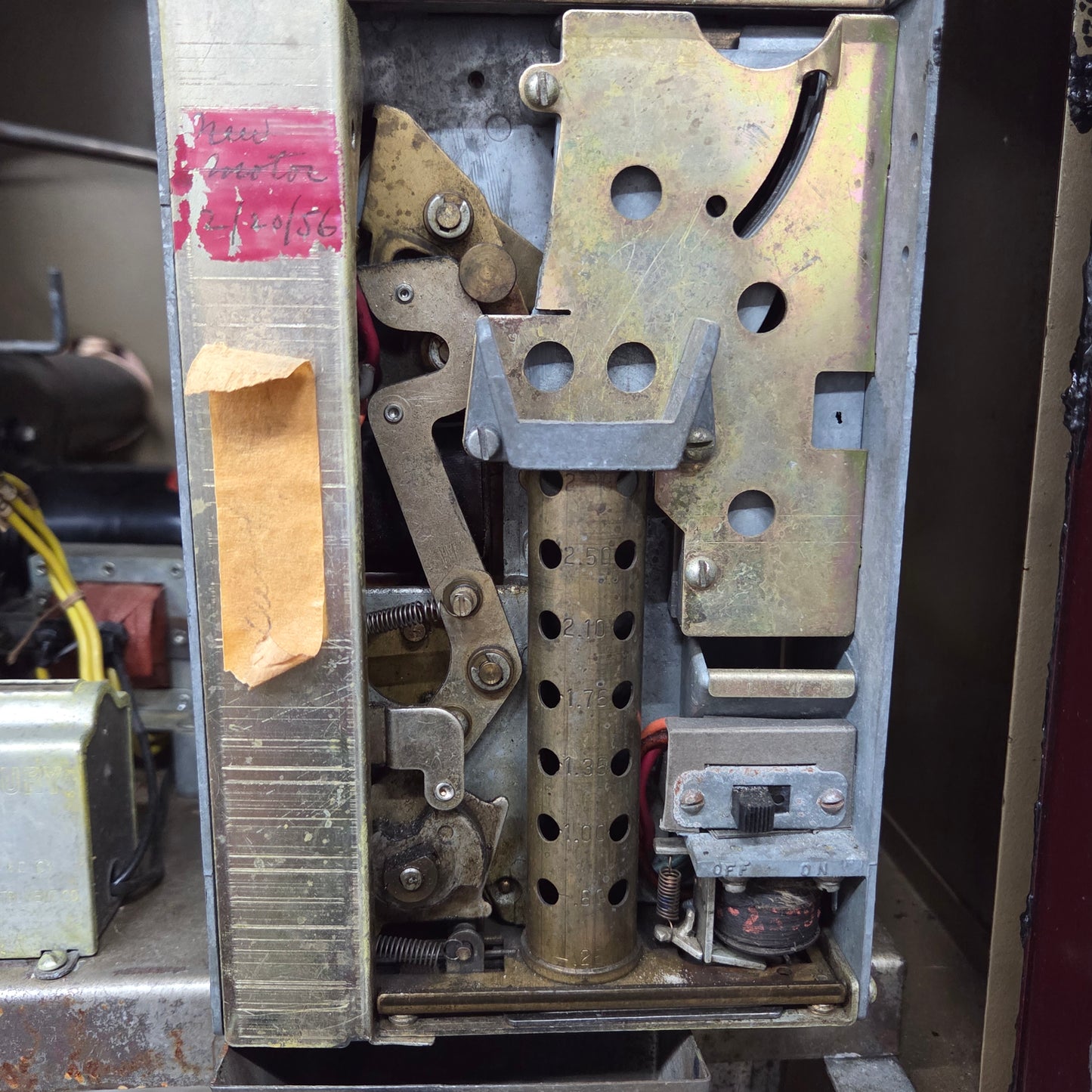 Mills Coffee Bar Model 200 Vending Machine