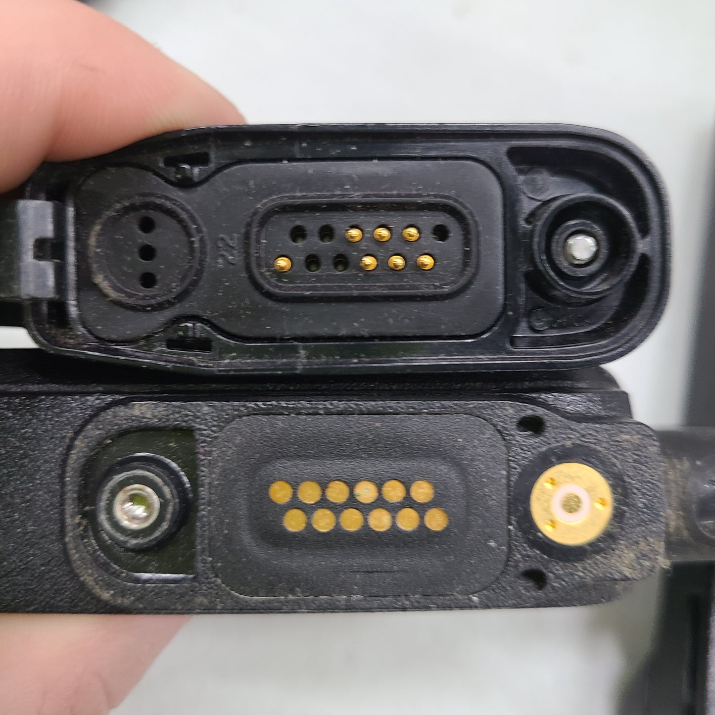 Motorola XPR 6650 Two Way Radio w/Mic & Charging Dock