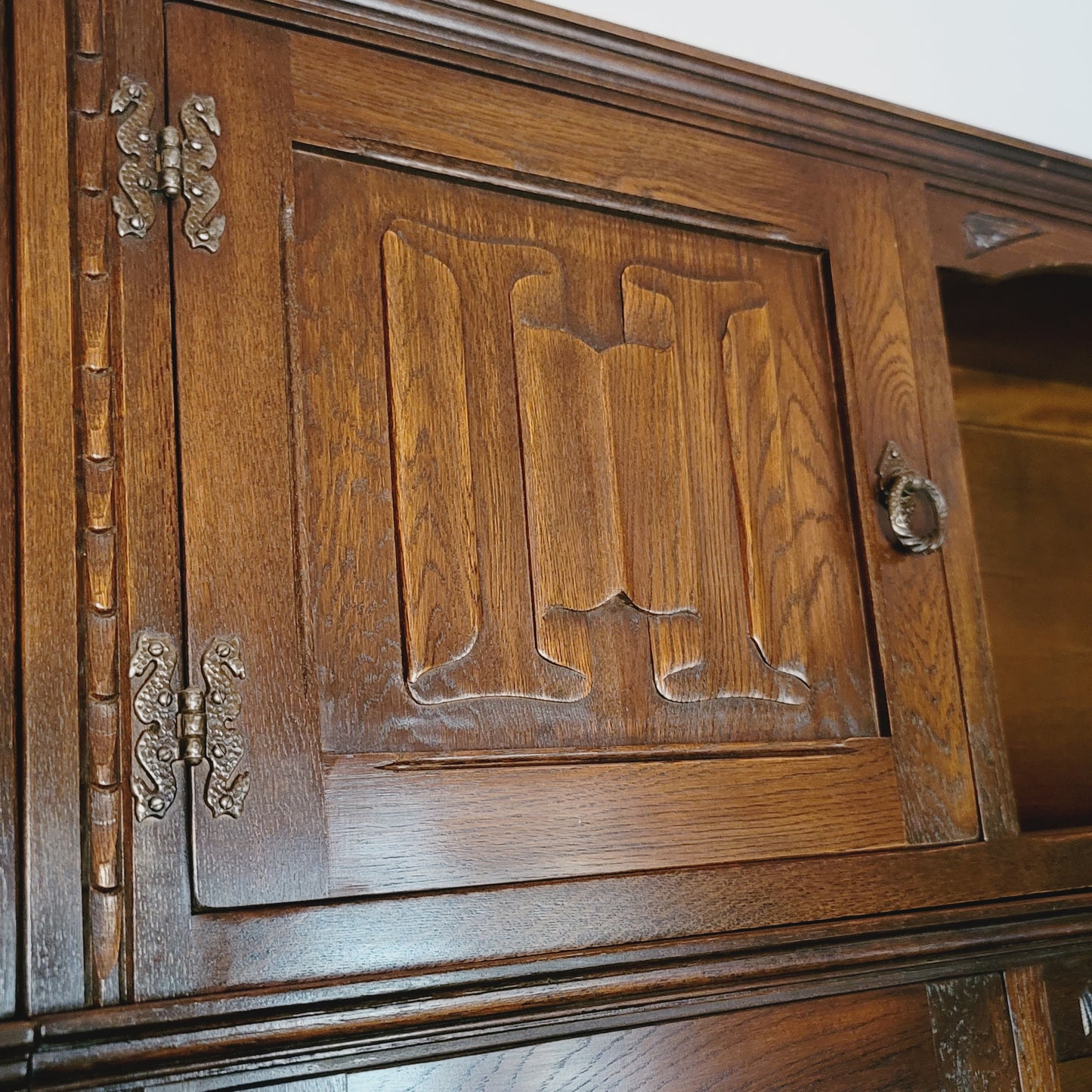 Jaycee of England Hand Made Jacobean Style Large Oak Wall Unit