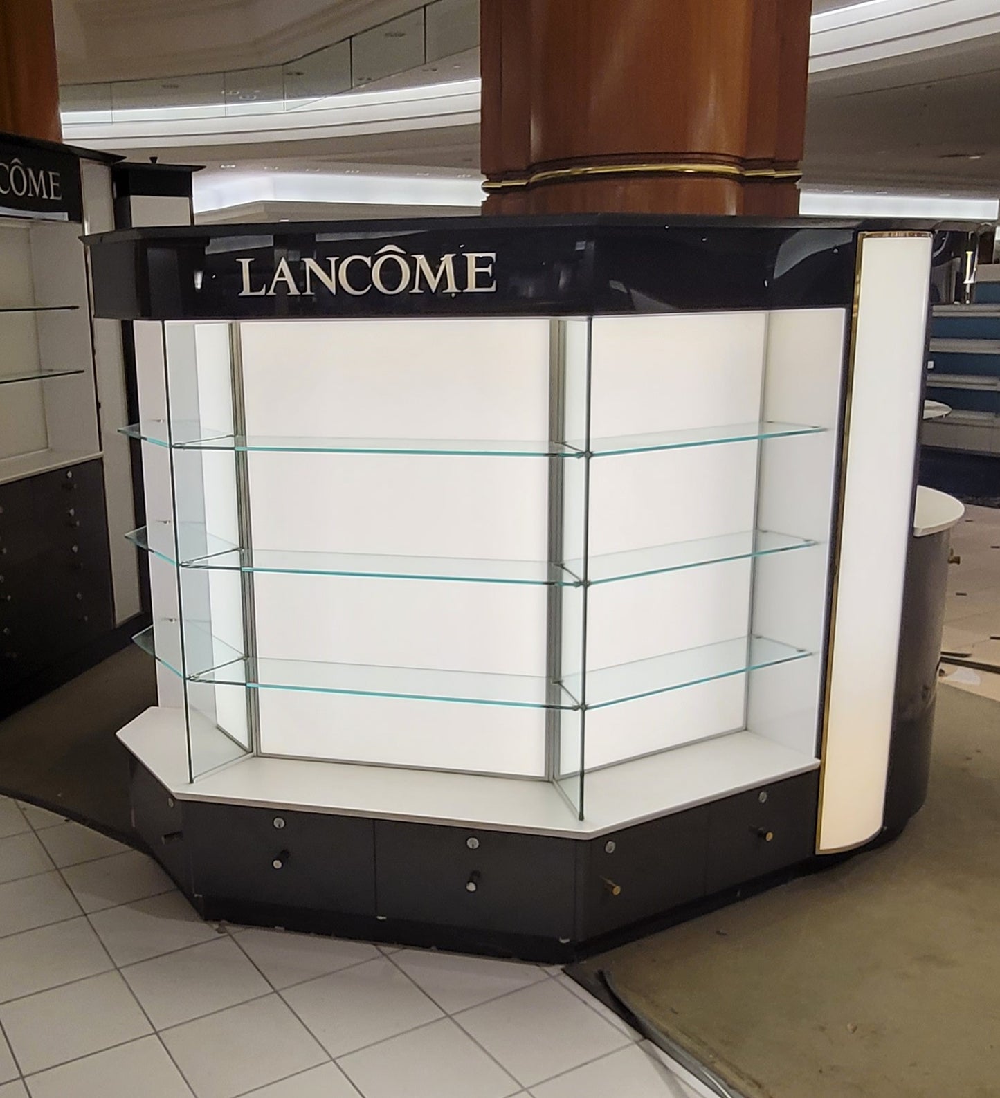 Large Lancome Display